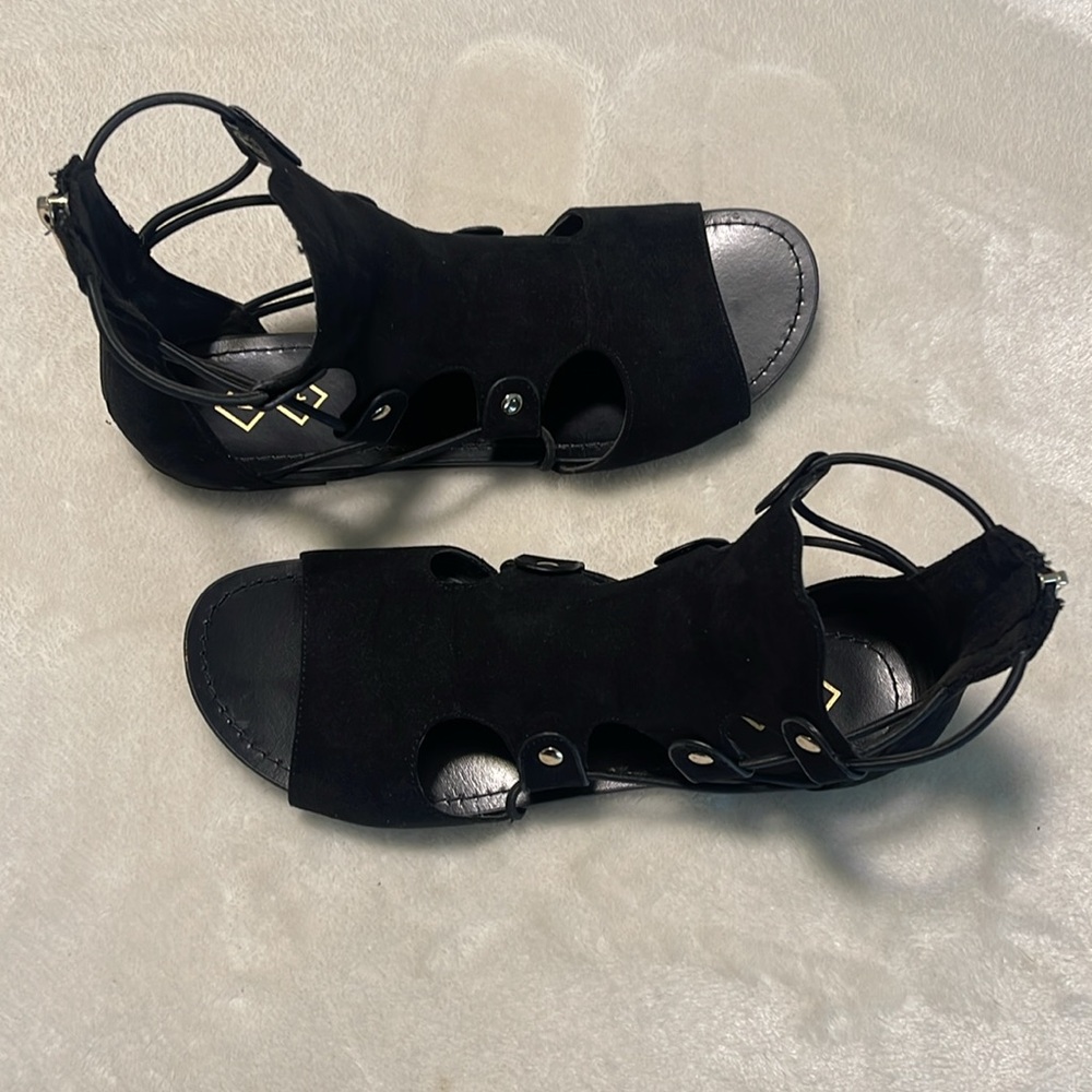 Ladies A+ Faux Black Suede ankle high gladiator sandal Sz 8M